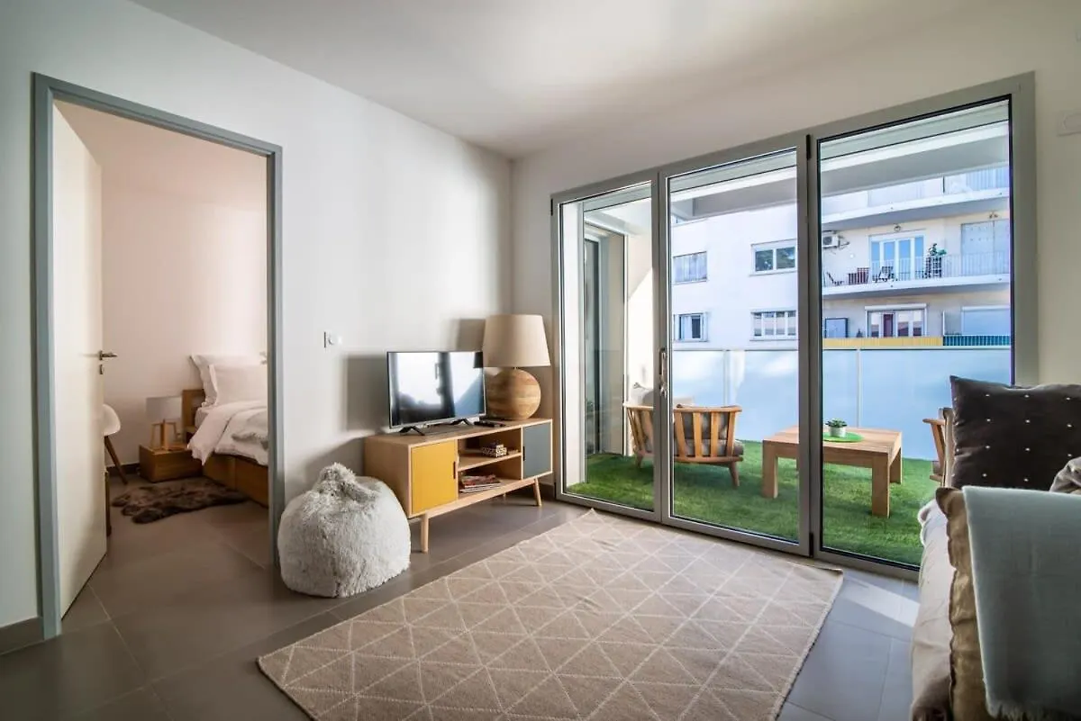 A059-New Apt With South Facing - Terrace-Near The Beach Antibes