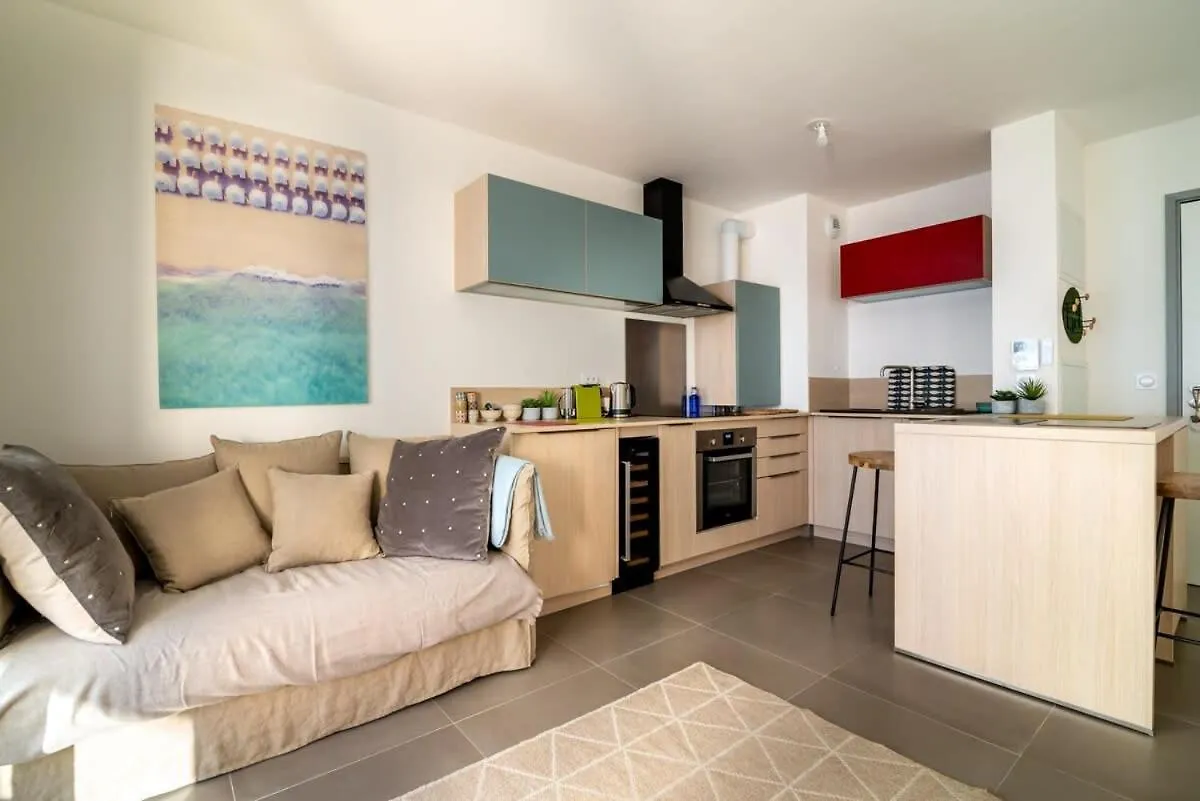 A059-New Apt With South Facing - Terrace-Near The Beach Antibes